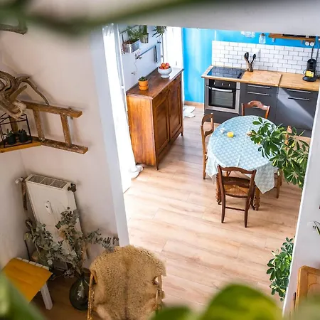 Отель Le Ravelin - Apt Atypique - Centre *